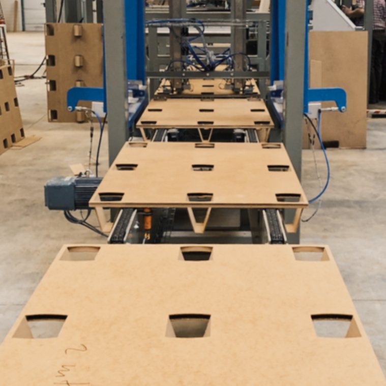 Leichtbaupaletten in der Fertigungsanlage